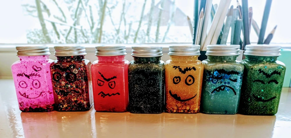 Projekte_Monster Schneekugeln